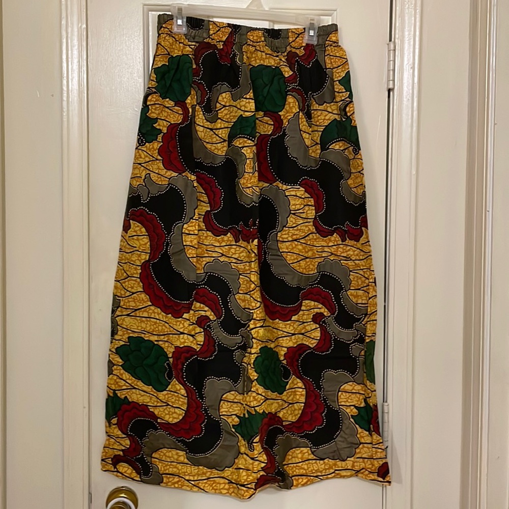 Final markdown Womens African print skirt with back split. Size XL.